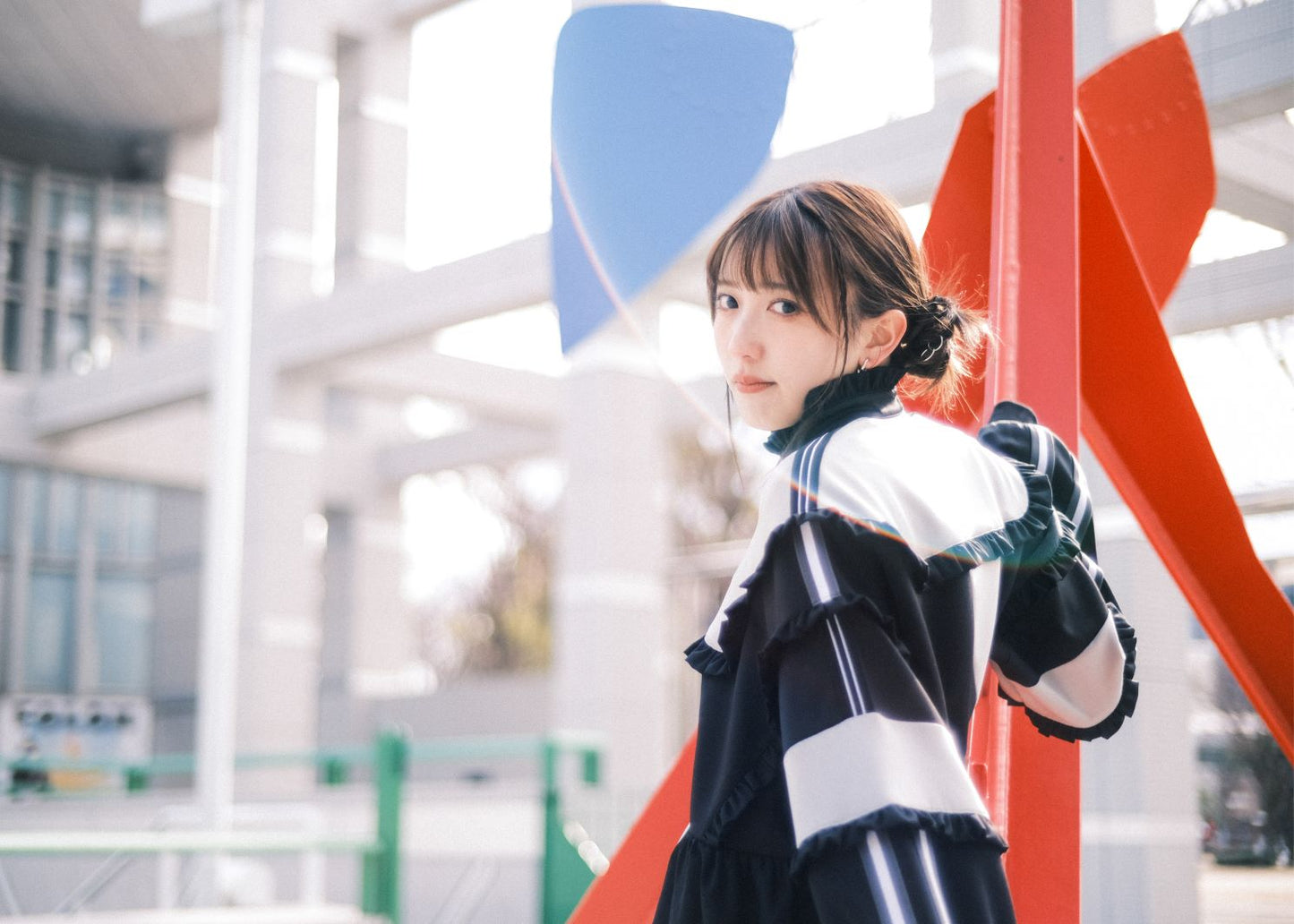 「PRESENCE」A backed personality