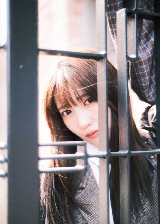 「PRESENCE」Opposite side