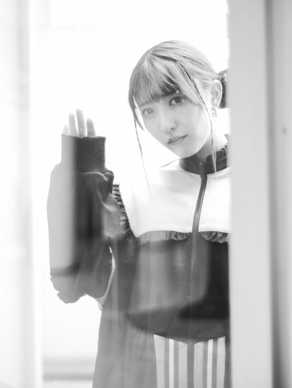 「PRESENCE」Self-consciousness