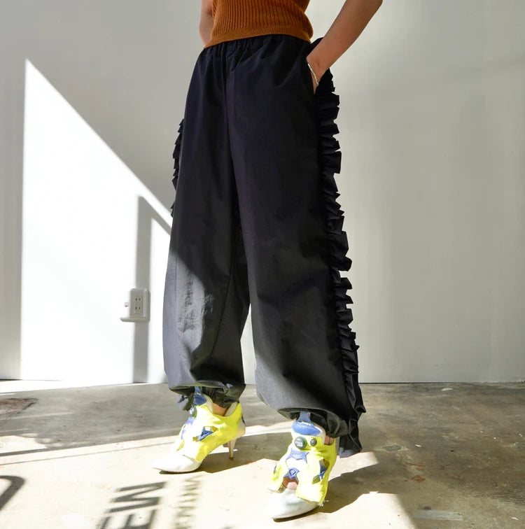 NON TOKYO FRILL TRUCK PANTS (BLACK)