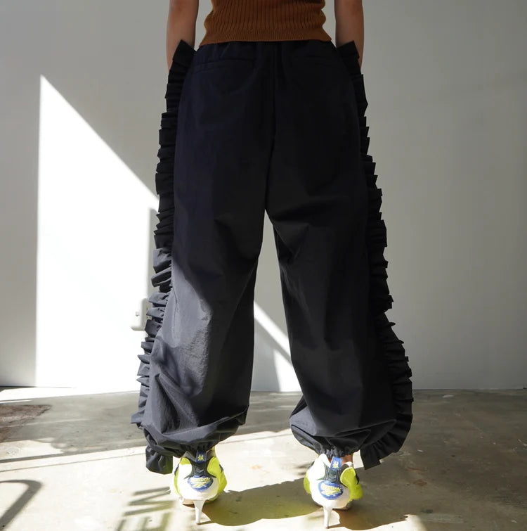 NON TOKYO FRILL TRUCK PANTS (BLACK)