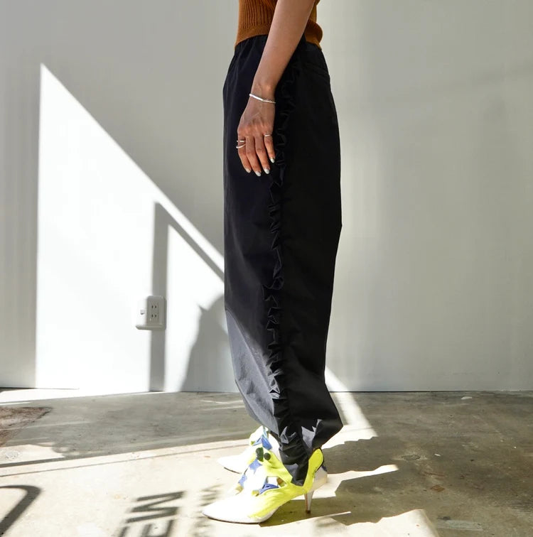 NON TOKYO FRILL TRUCK PANTS (BLACK)