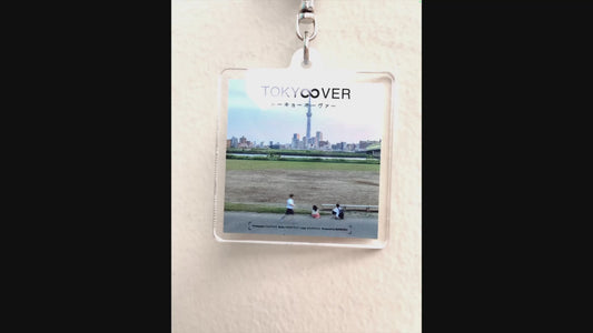 【TOKY∞VER】オカダキサラ×ウチダアキヒコ "AR" embedded Acrylic key chain